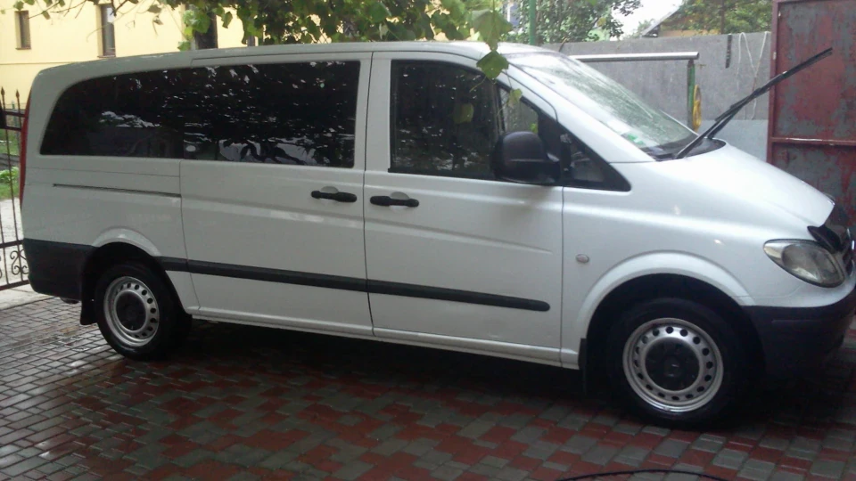 Mercedes-Benz Vito 2