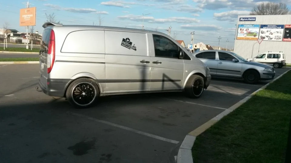 Mercedes-Benz Vito 3