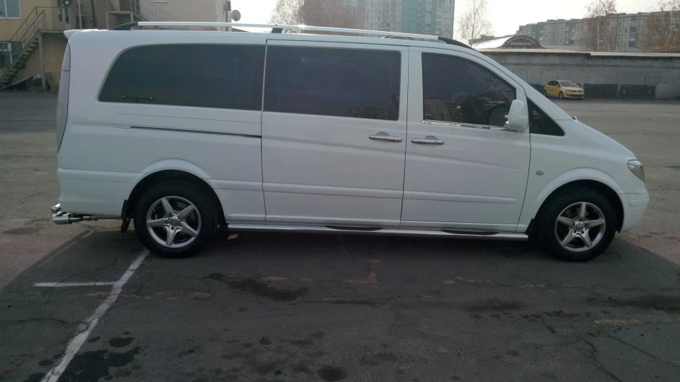 Mercedes-Benz Vito 2