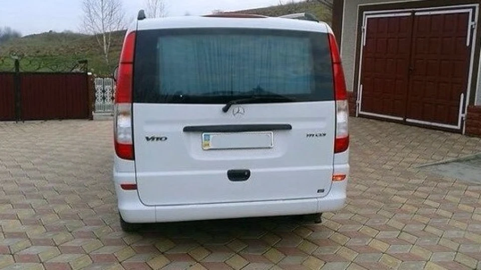 Mercedes-Benz Vito 4