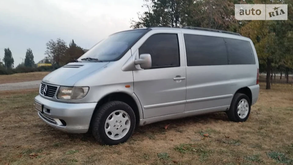 Mercedes-Benz Vito 2