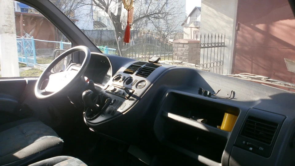 Mercedes-Benz Vito 2