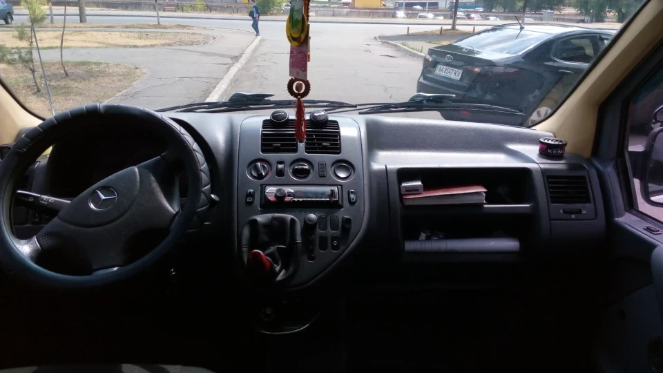 Mercedes-Benz Vito 3