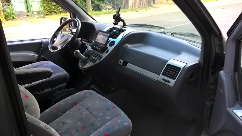 Mercedes-Benz Vito 5