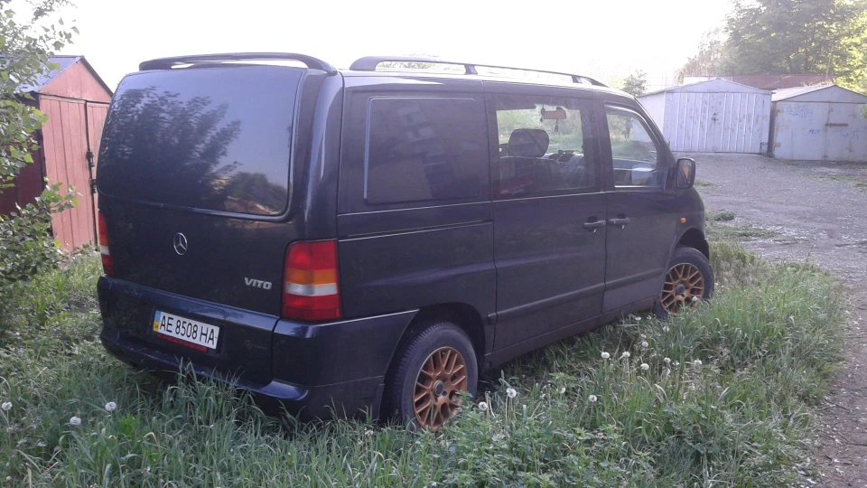 Mercedes-Benz Vito 2