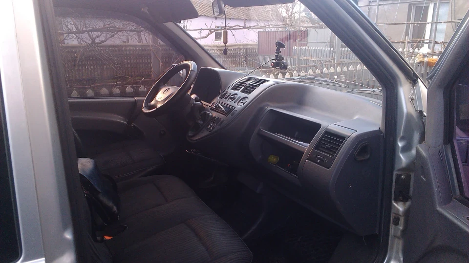 Mercedes-Benz Vito 5