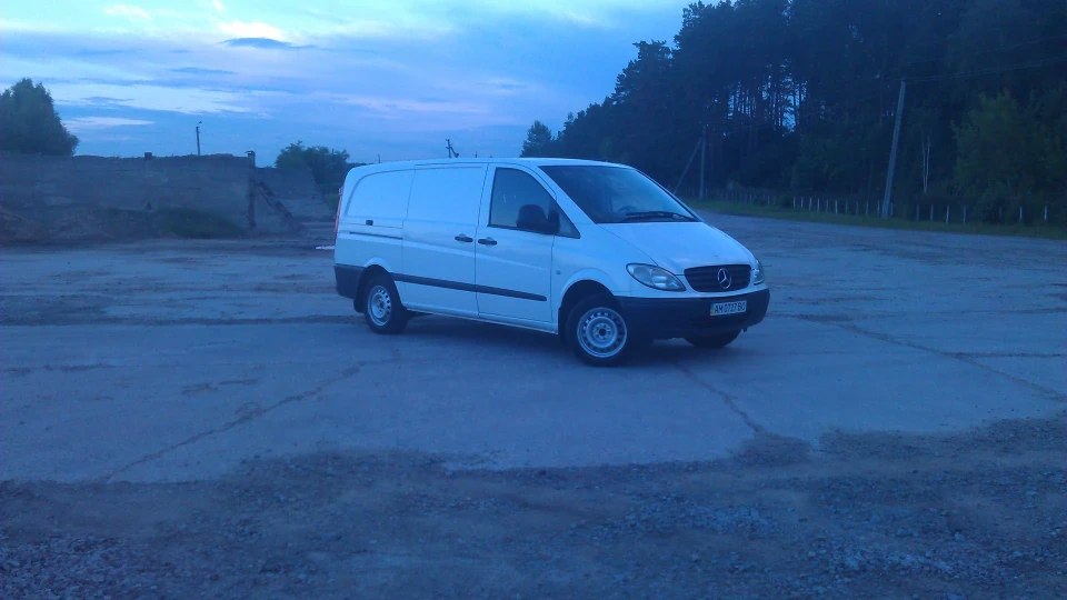 Mercedes-Benz Vito 2