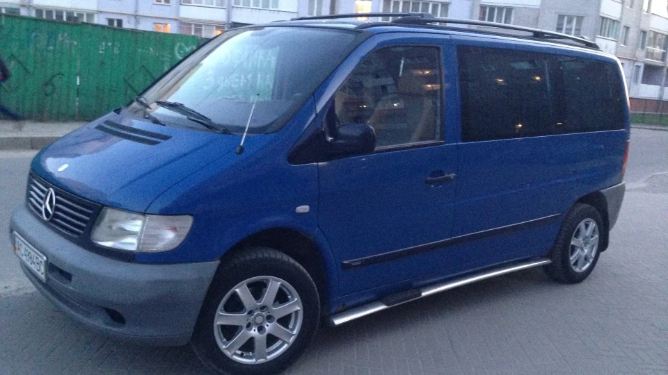 Mercedes-Benz Vito 2