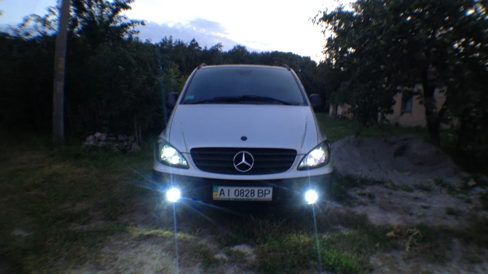 Mercedes-Benz Vito 4