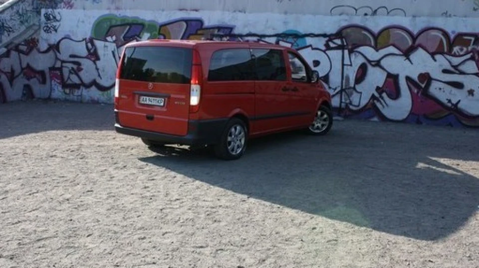 Mercedes-Benz Vito 2