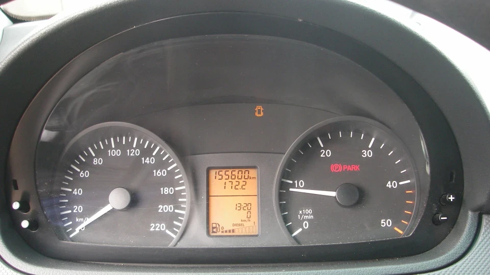 Mercedes-Benz Vito 2