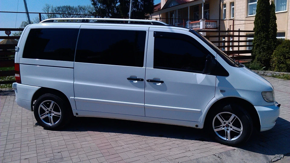 Mercedes-Benz Vito 2