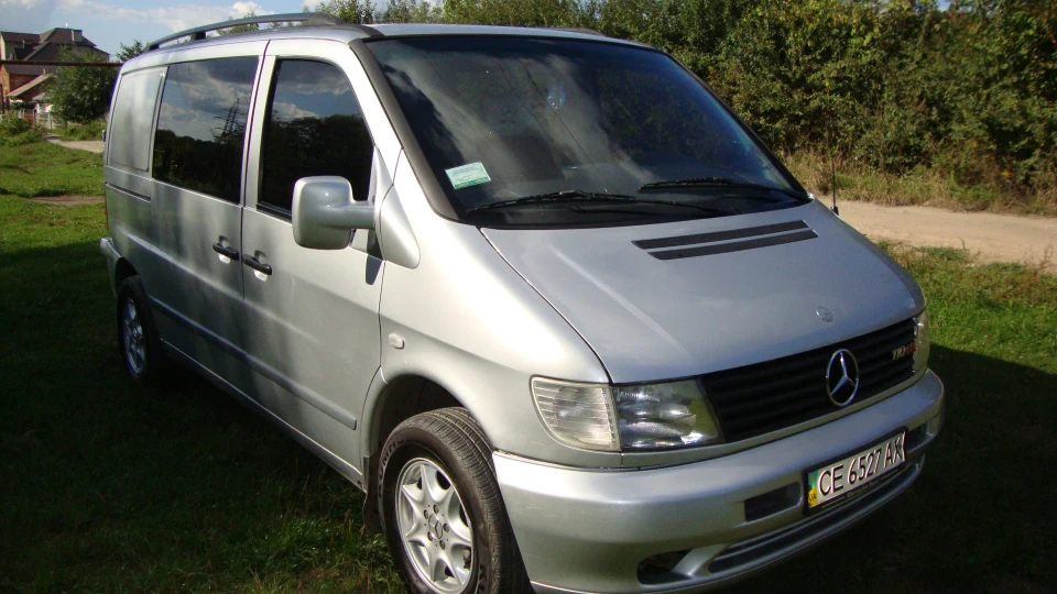 Mercedes-Benz Vito 2