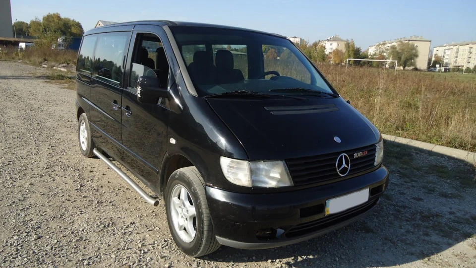 Mercedes-Benz Vito 2