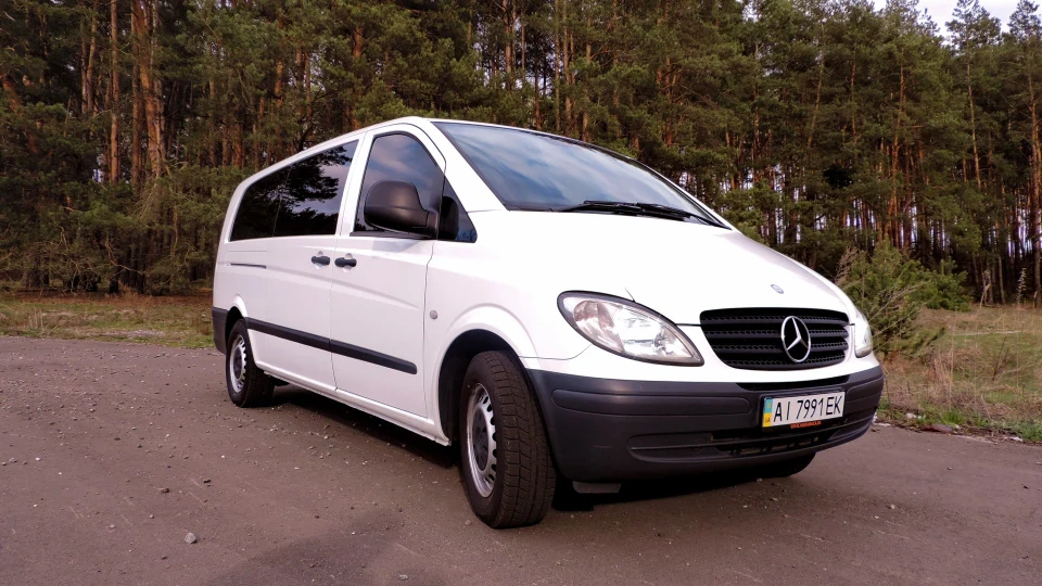 Mercedes-Benz Vito 2