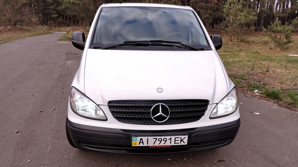 Mercedes-Benz Vito 4
