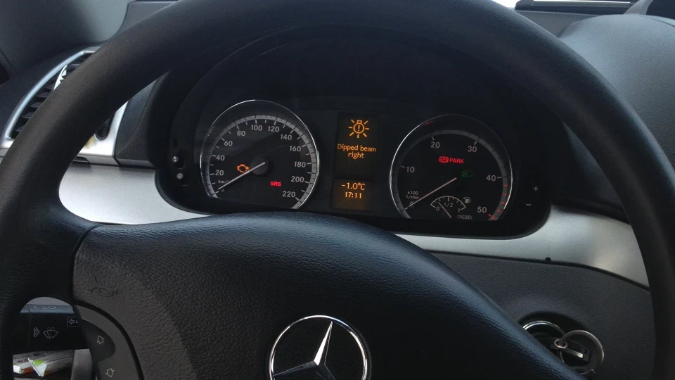 Mercedes-Benz Vito 2