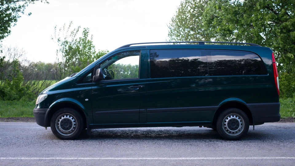 Mercedes-Benz Vito 4