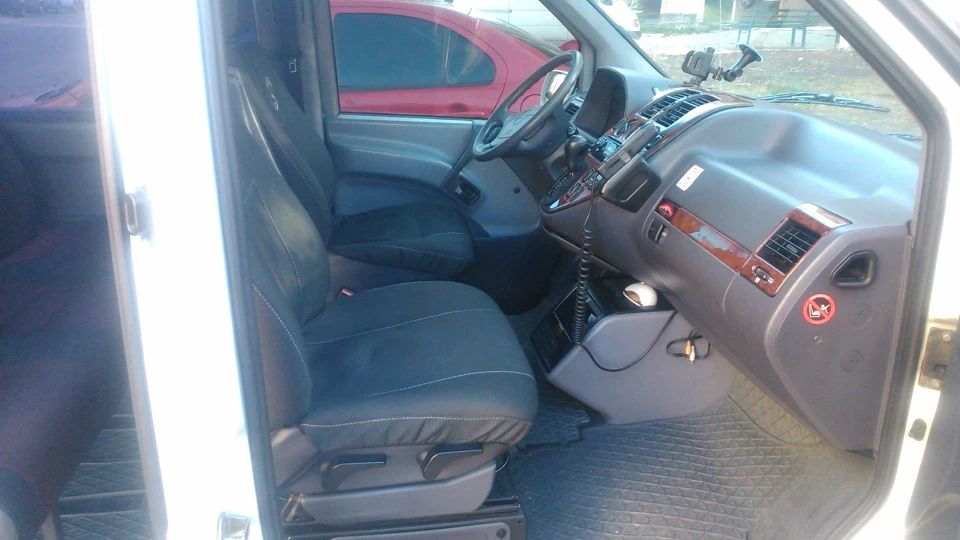 Mercedes-Benz Vito 2