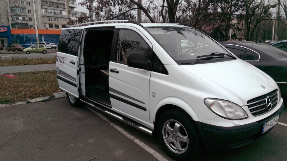 Mercedes-Benz Vito 2