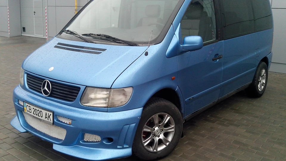 Mercedes-Benz Vito 2