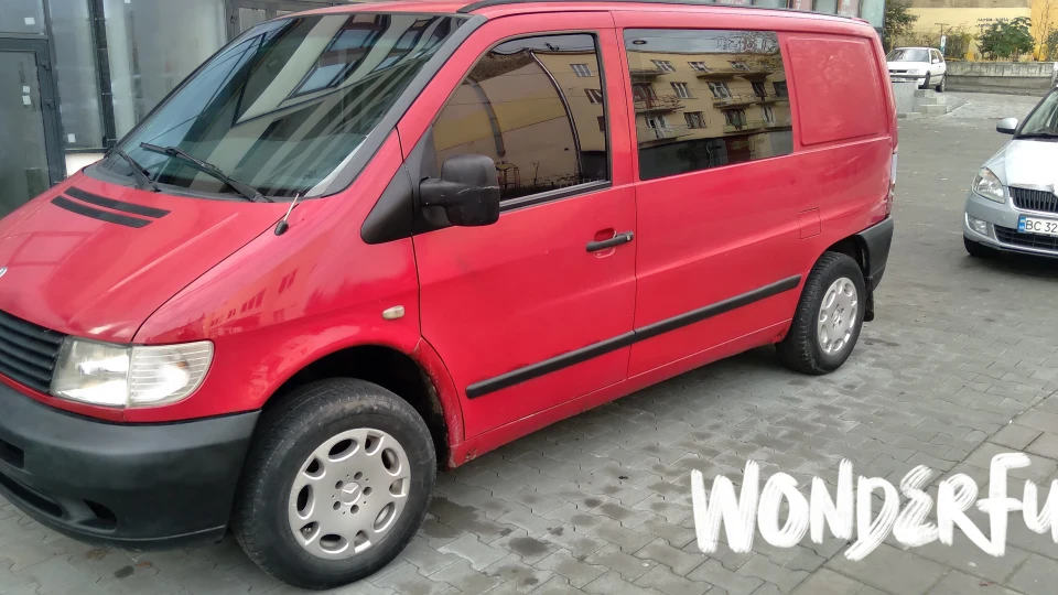Mercedes-Benz Vito 2