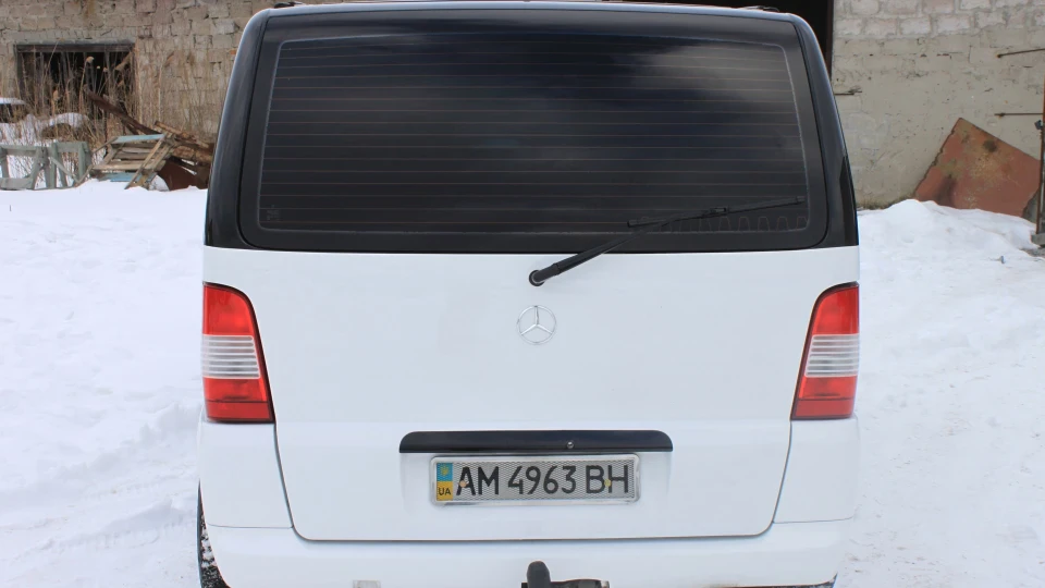 Mercedes-Benz Vito 4