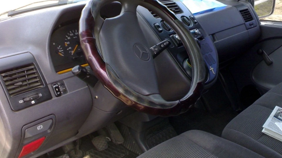 Mercedes-Benz Vito 108D