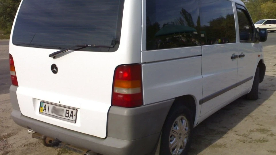 Mercedes-Benz Vito 108D 2