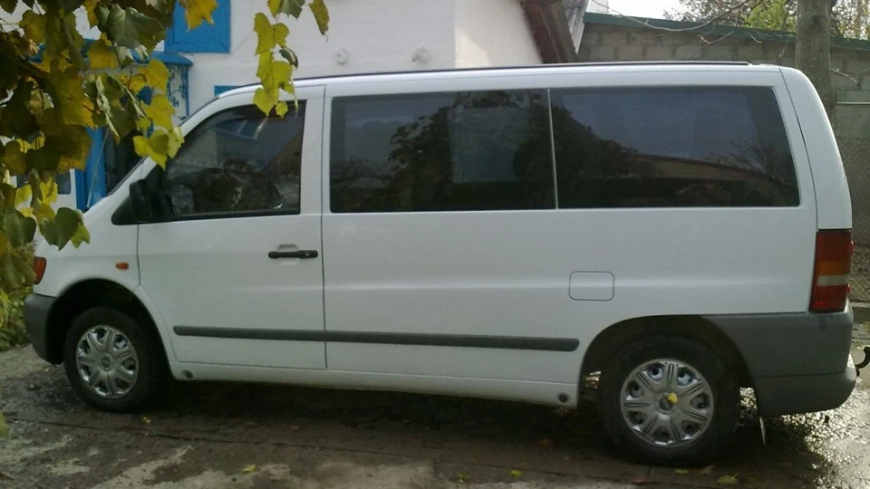 Mercedes-Benz Vito 108D 5