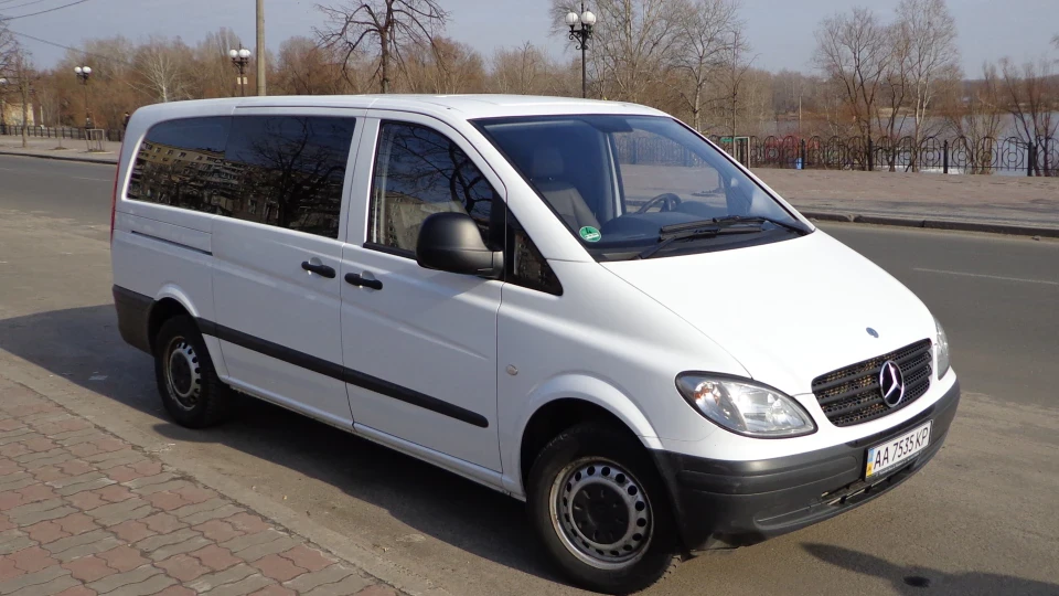 Mercedes-Benz Vito 109 5