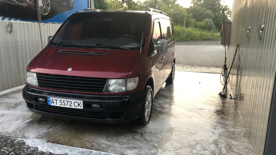 Mercedes-Benz Vito 110 тді. Червоний вогник 3
