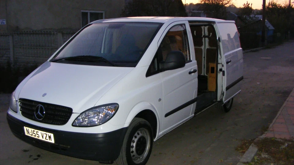 Mercedes-Benz Vito 111 CDI 4
