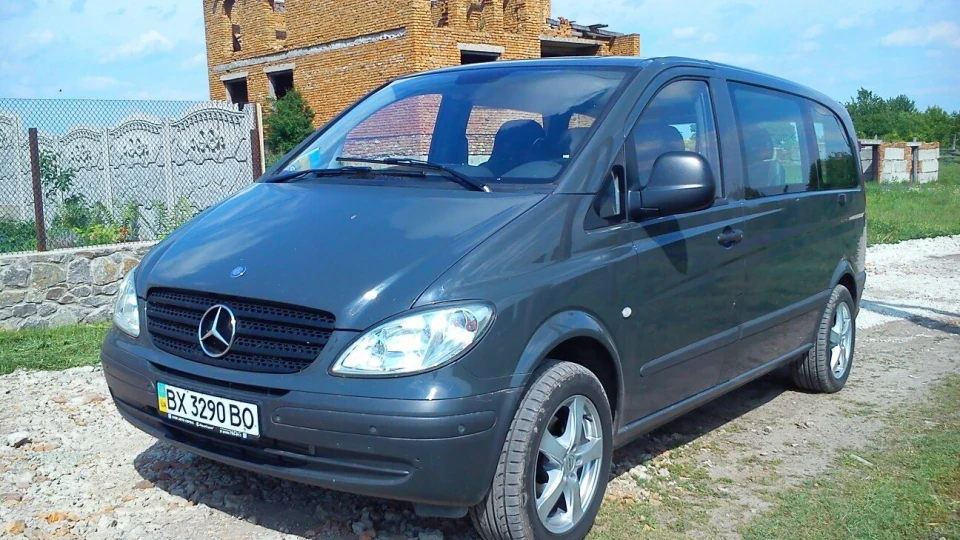 Mercedes-Benz Vito 111 2