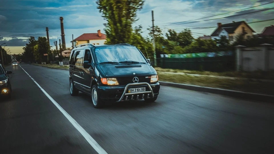 Mercedes-Benz Vito 2.2 112 cdi black 3