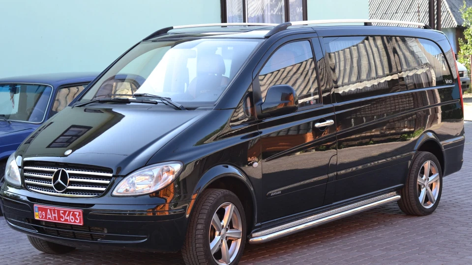 Mercedes-Benz Vito 2.2 cdi Black 4