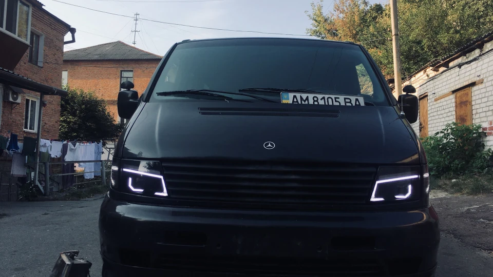 Mercedes-Benz Vito Bad Bunny 3