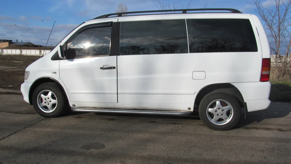 Mercedes-Benz Vito Білий Вогняний кінь 2
