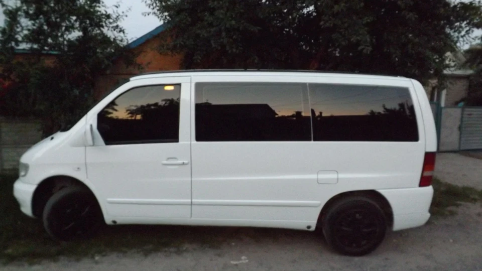 Mercedes-Benz Vito Білийглянець 2