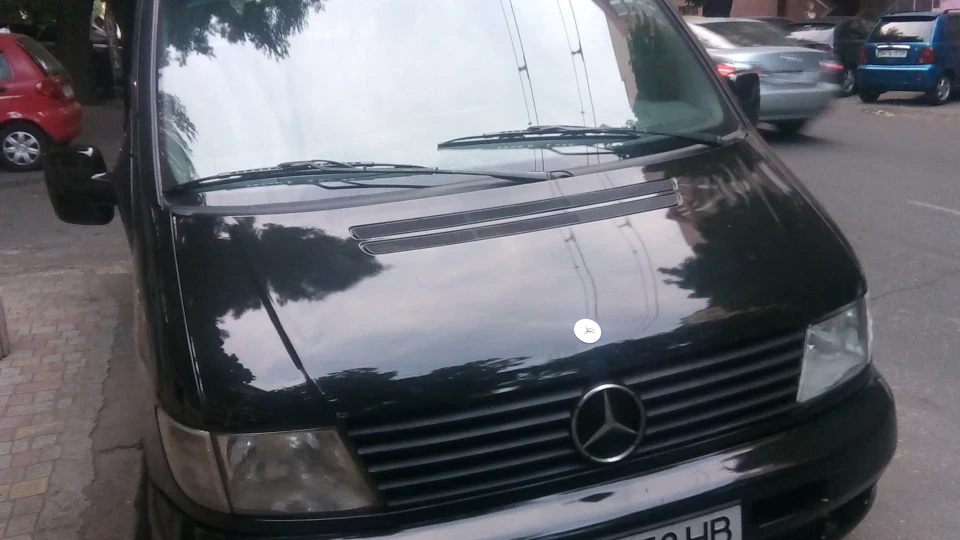 Mercedes-Benz Vito BLACK SHARK 112CDI 4