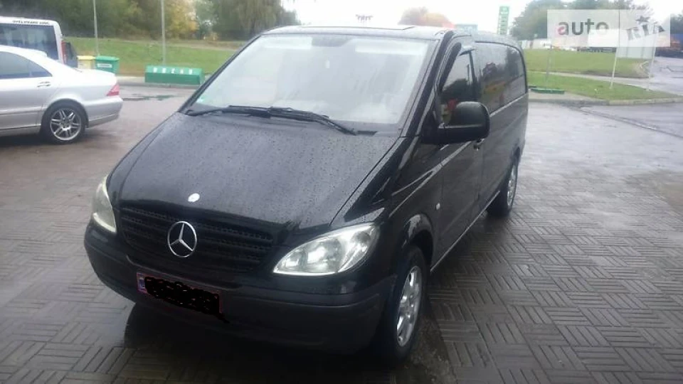 Mercedes-Benz Vito чорний металік,2.2 2