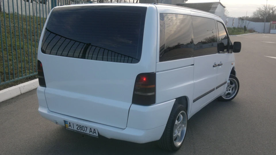 Mercedes-Benz Vito Чорно-білий ВИТЕК 5