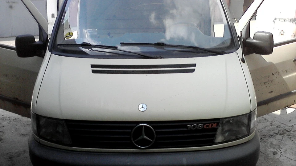 Mercedes-Benz Vito Корабль з матросами