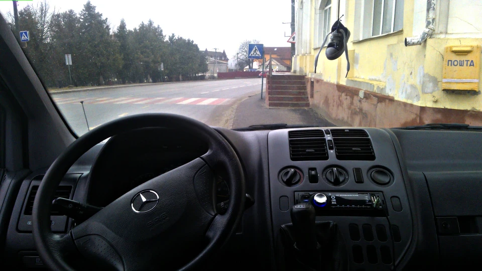 Mercedes-Benz Vito koresh zakadychnyj 3