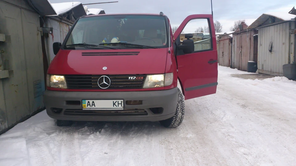 Mercedes-Benz Vito Червоний Вагончик 4