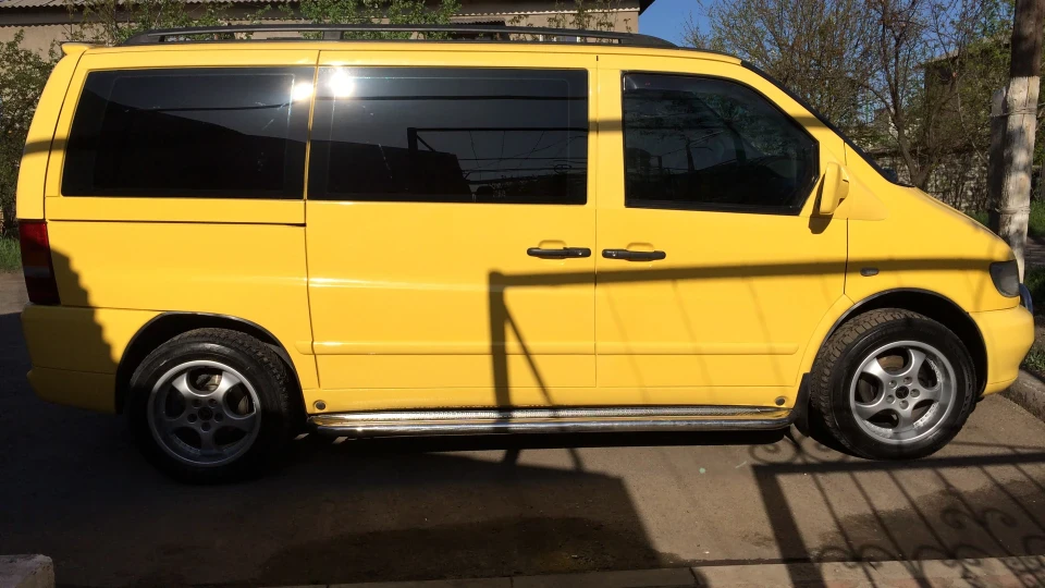 Mercedes-Benz Vito Лимон