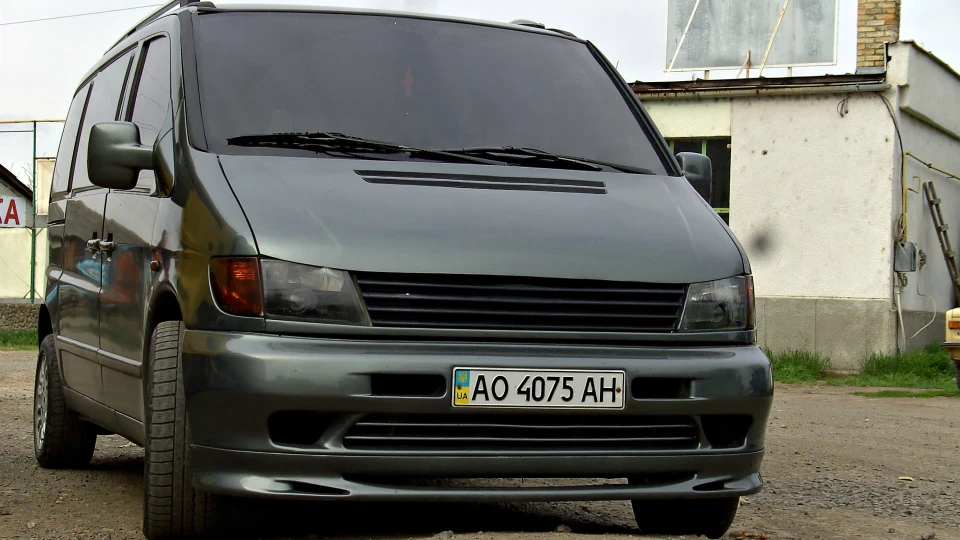 Mercedes-Benz Vito на r18 3