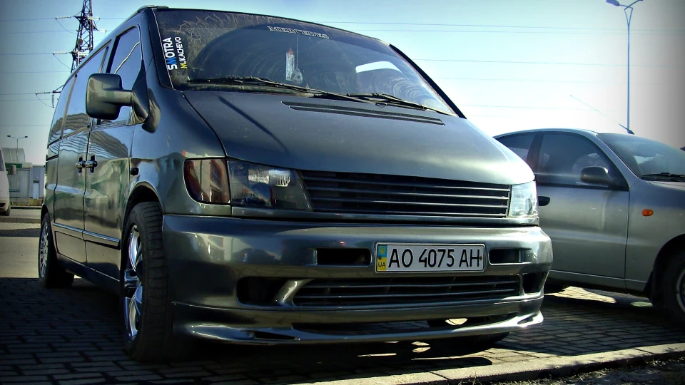 Mercedes-Benz Vito на r18 4