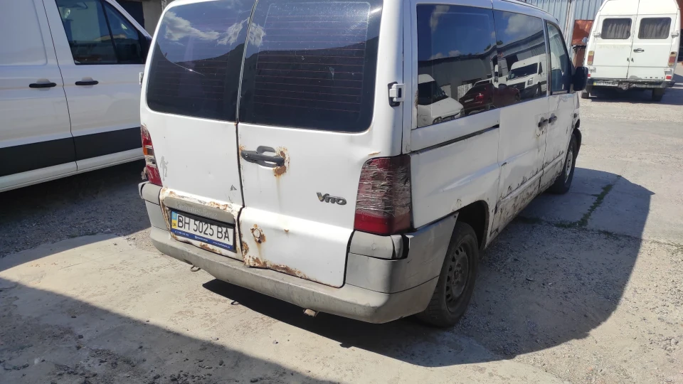 Mercedes-Benz Vito Іржавий 3