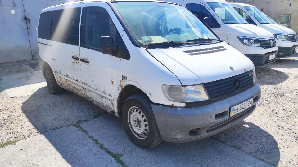 Mercedes-Benz Vito Іржавий 4